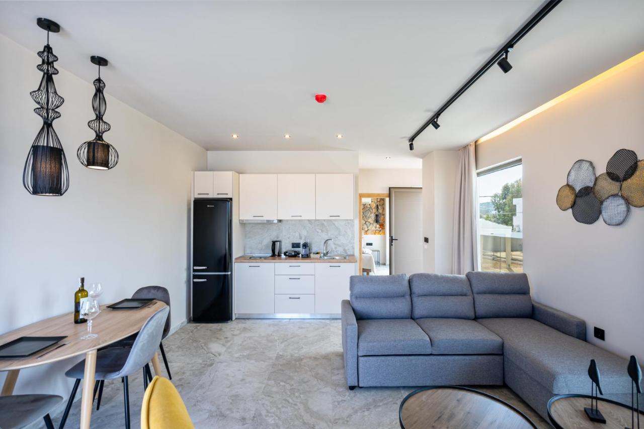 Pathos Seaside Suites Фалираки Экстерьер фото